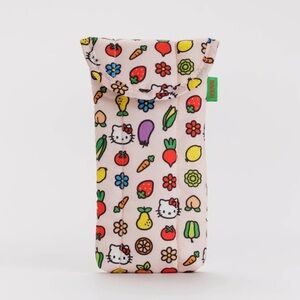 [PICTURES UP] BAGGU Hello Kitty Glasses Sleeve
